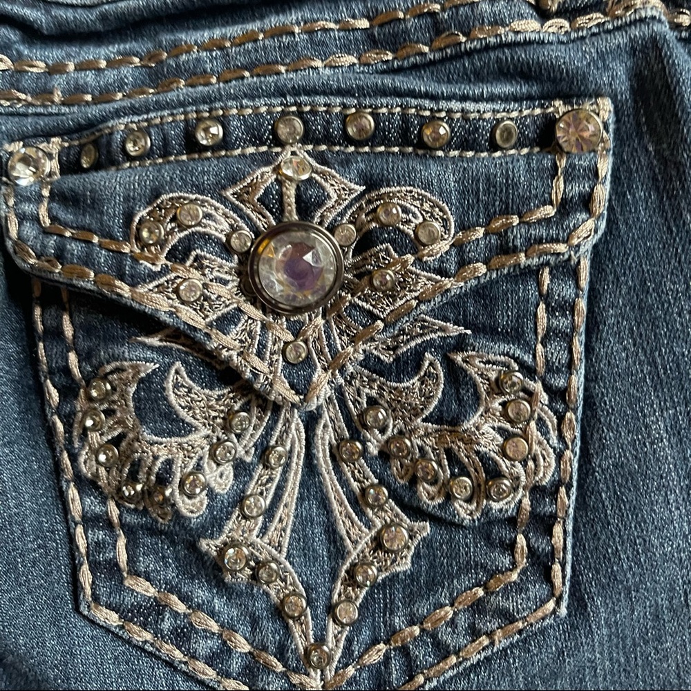 LA Idol capri jeans with rhinestones only worn once
